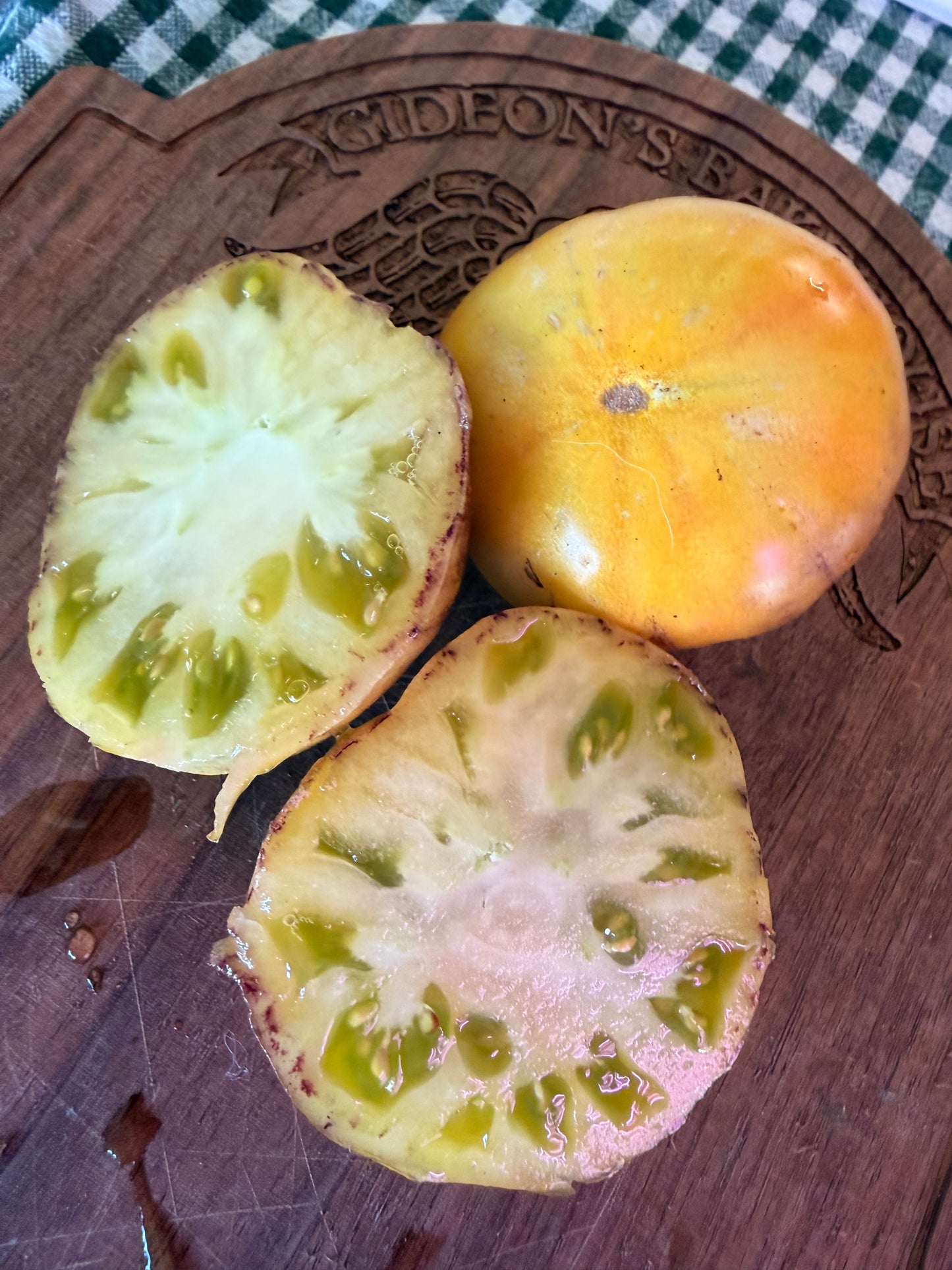 DELICIOUS CHEEKS TOMATO SEEDS